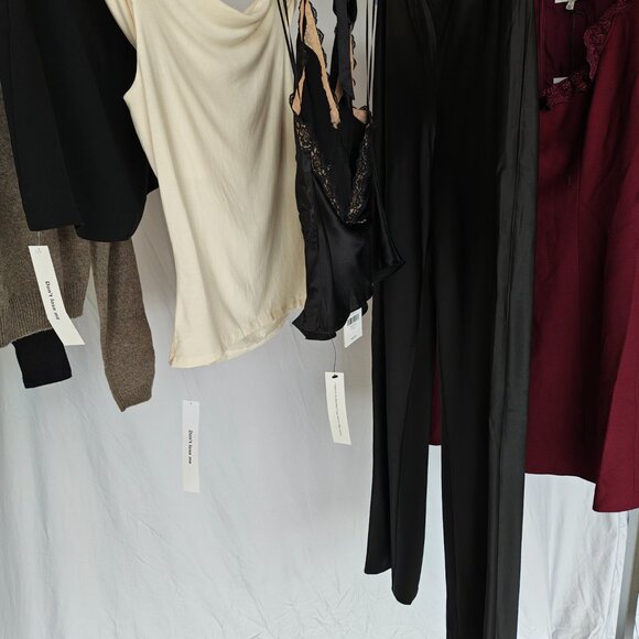 REFORMATION Gale Satin Pant in Black, size S - Picture 3 of 8